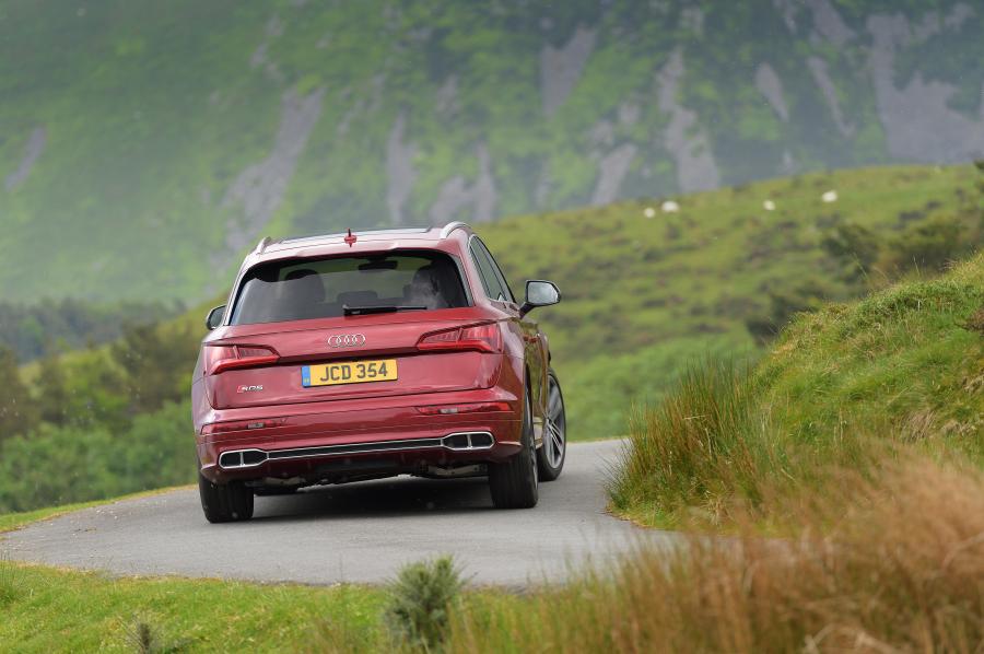  Audi SQ5 3.0 TFSI 2017 года  (UK) (фото 19 из 40)